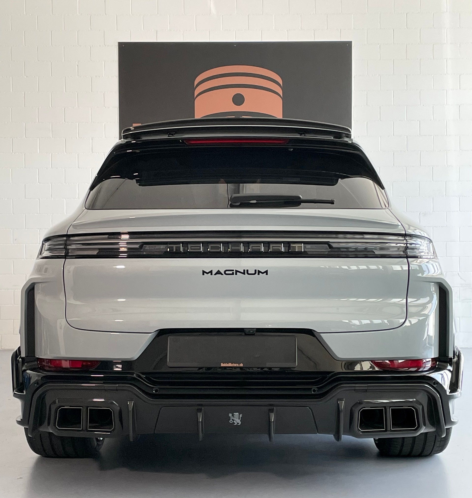 PORSCHE MAGNUM turbo E-Hybrid by TECHART - CH Zulassung aus 1. Hand-image-1