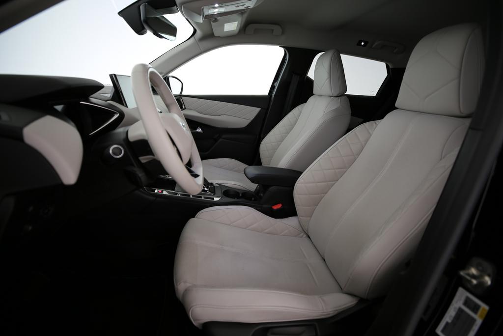 DS AUTOMOBILES 3 Crossback E-Tense So Chic-image-3