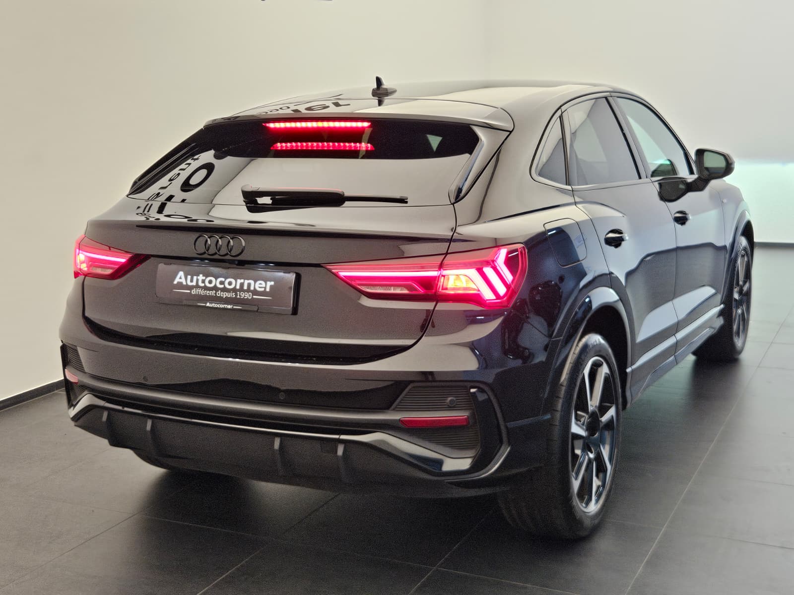 AUDI Q3 Sportback 35 TFSI S line Attraction S-tronic-image-6