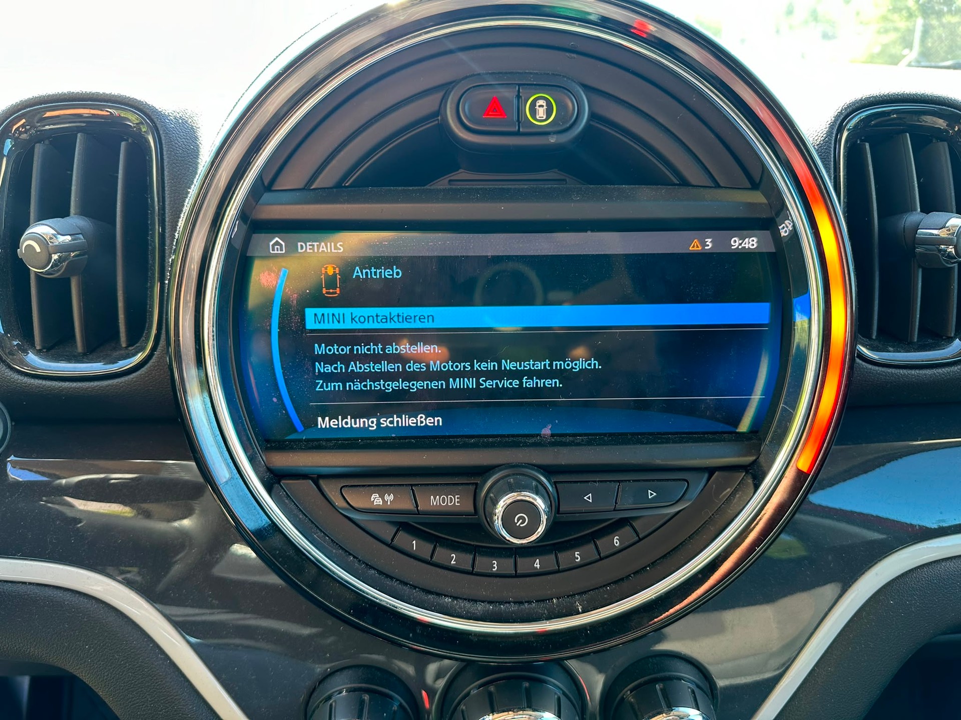 MINI Countryman Cooper S E ALL4 PHEV Steptronic-image-10