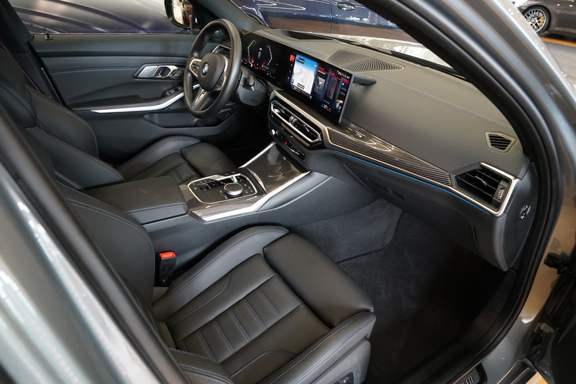 BMW M340i xDrive 48V Touring Steptronic M Sport Pro-image-11
