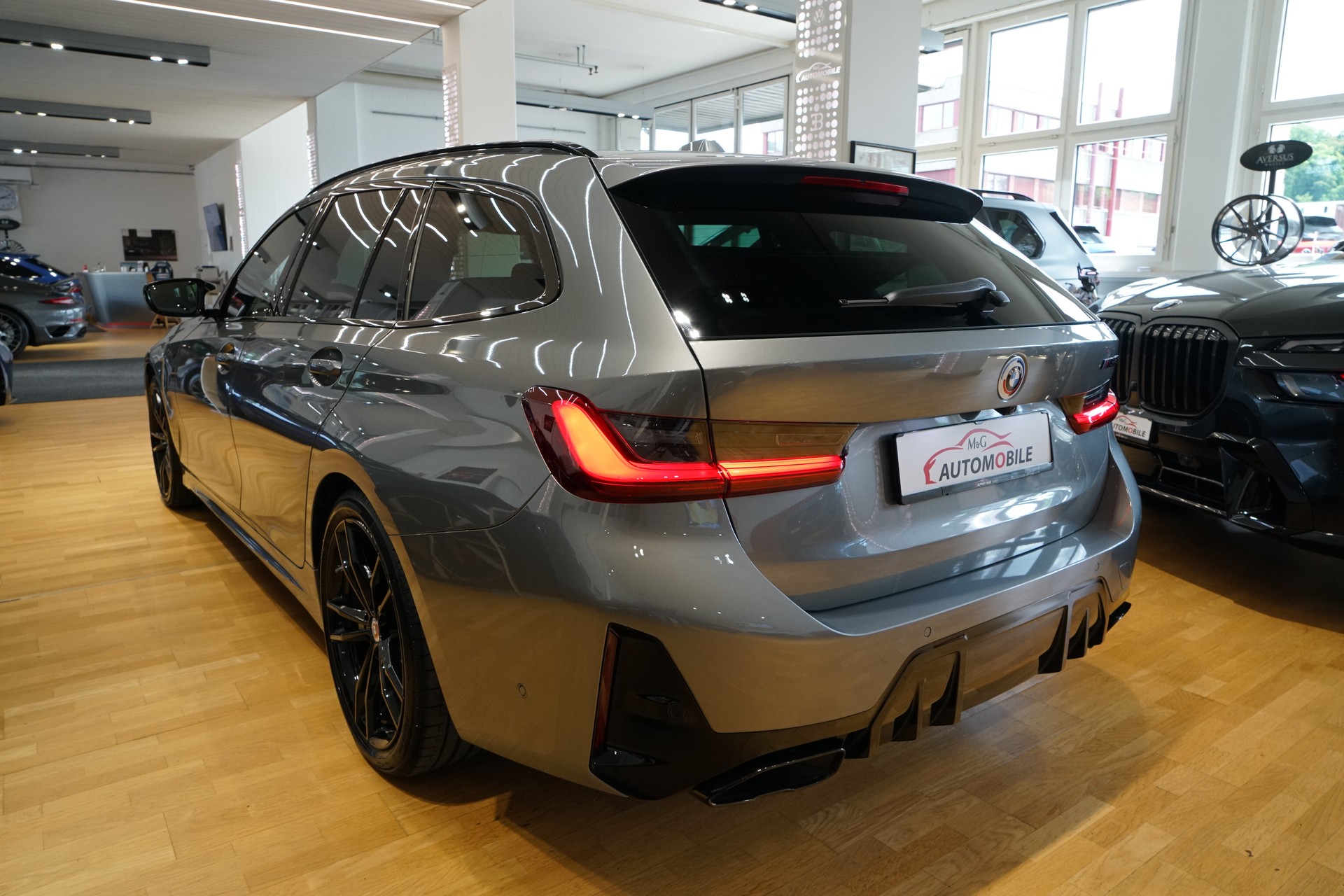 BMW M340i xDrive 48V Touring Steptronic M Sport Pro-image-5