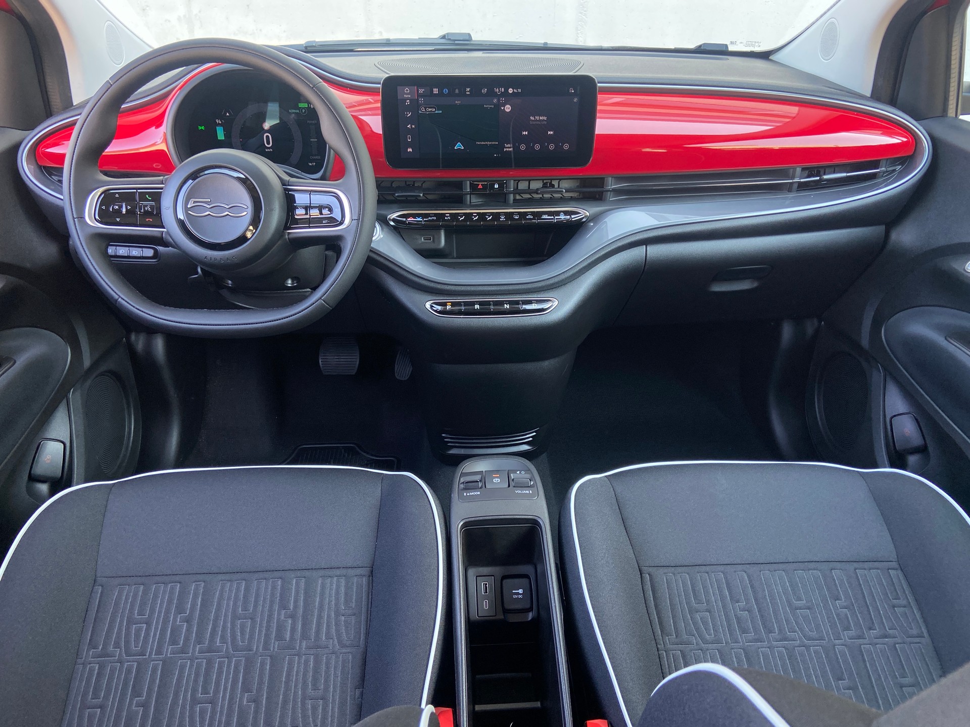 FIAT 500 electric 118PS Vita-image-3