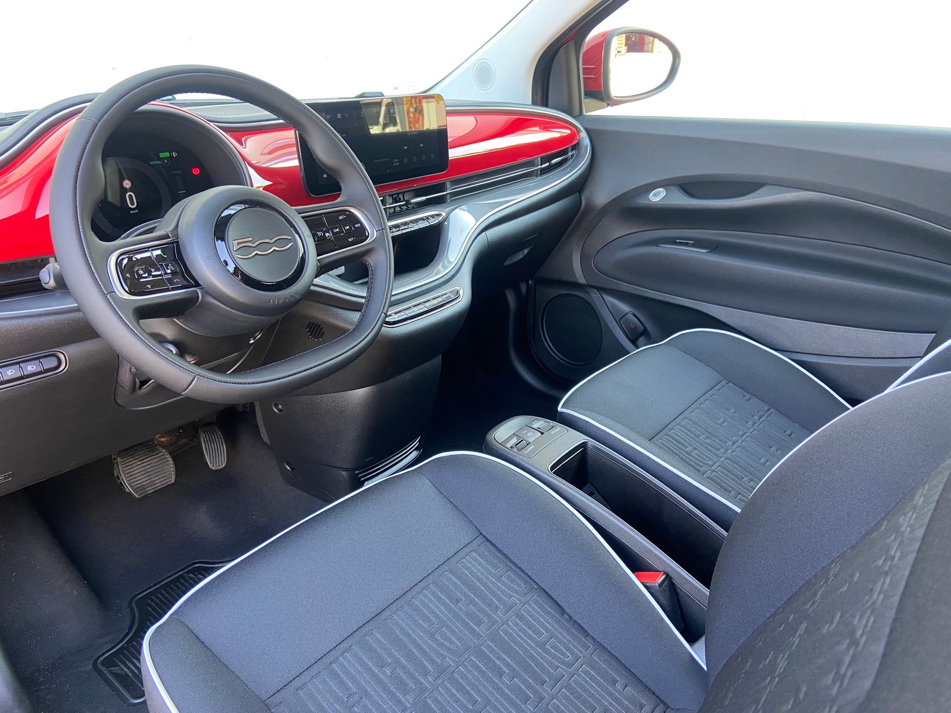 FIAT 500 electric 118PS Vita-image-4