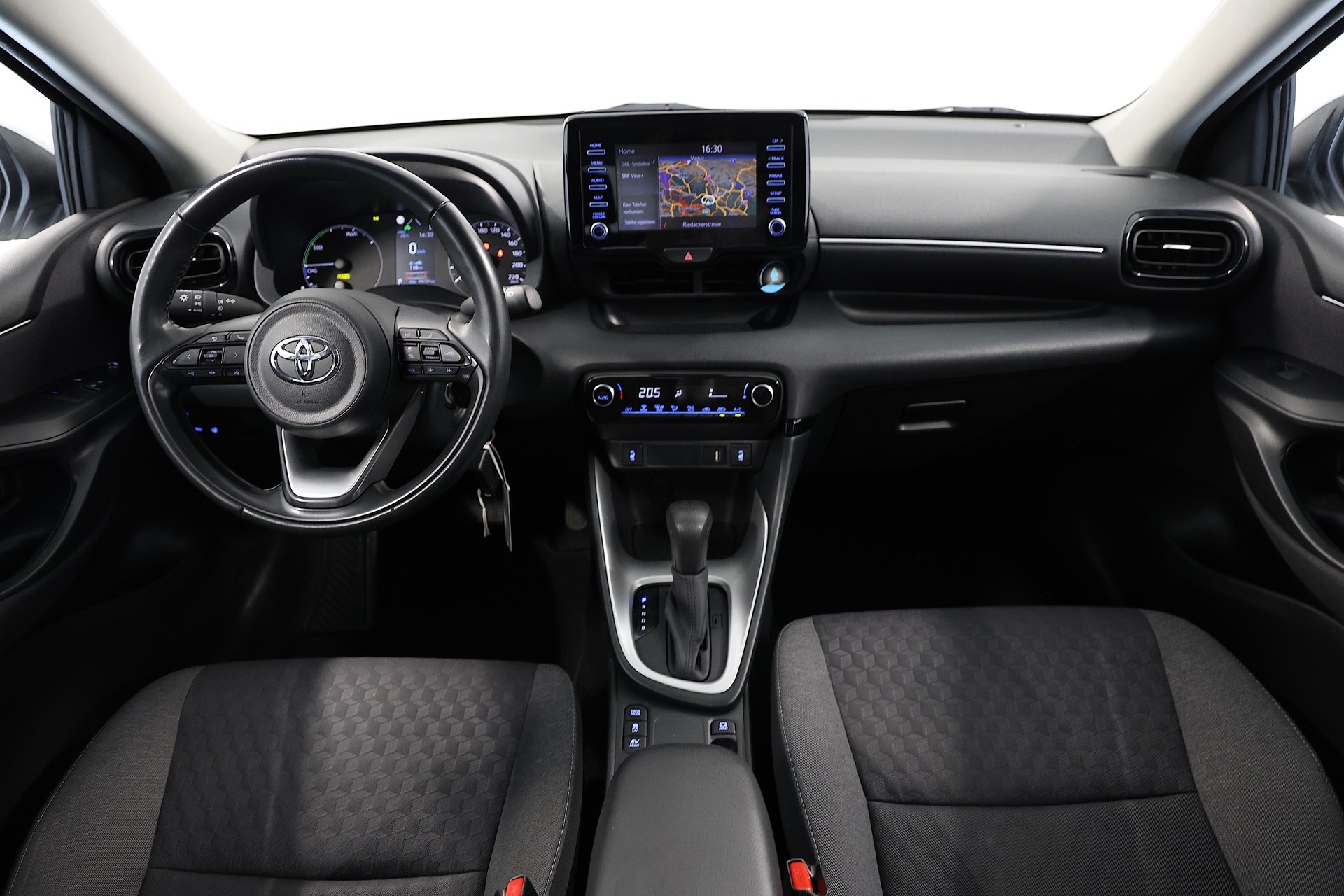 TOYOTA Yaris 1.5 Comfort e-CVT-image-9