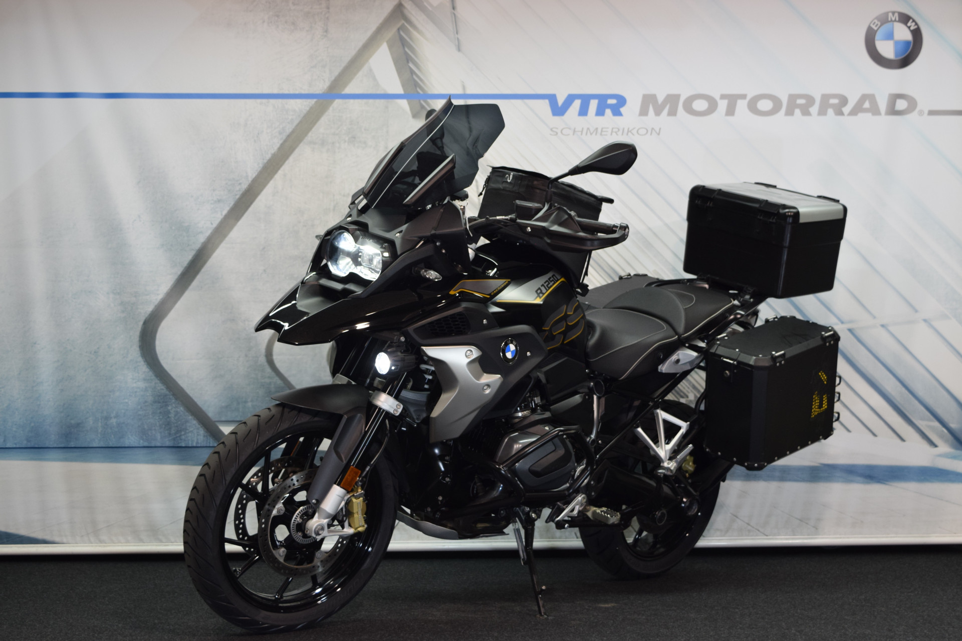 BMW R 1250 GS Exclusive inkl. Akrapovic & Navi-image-5