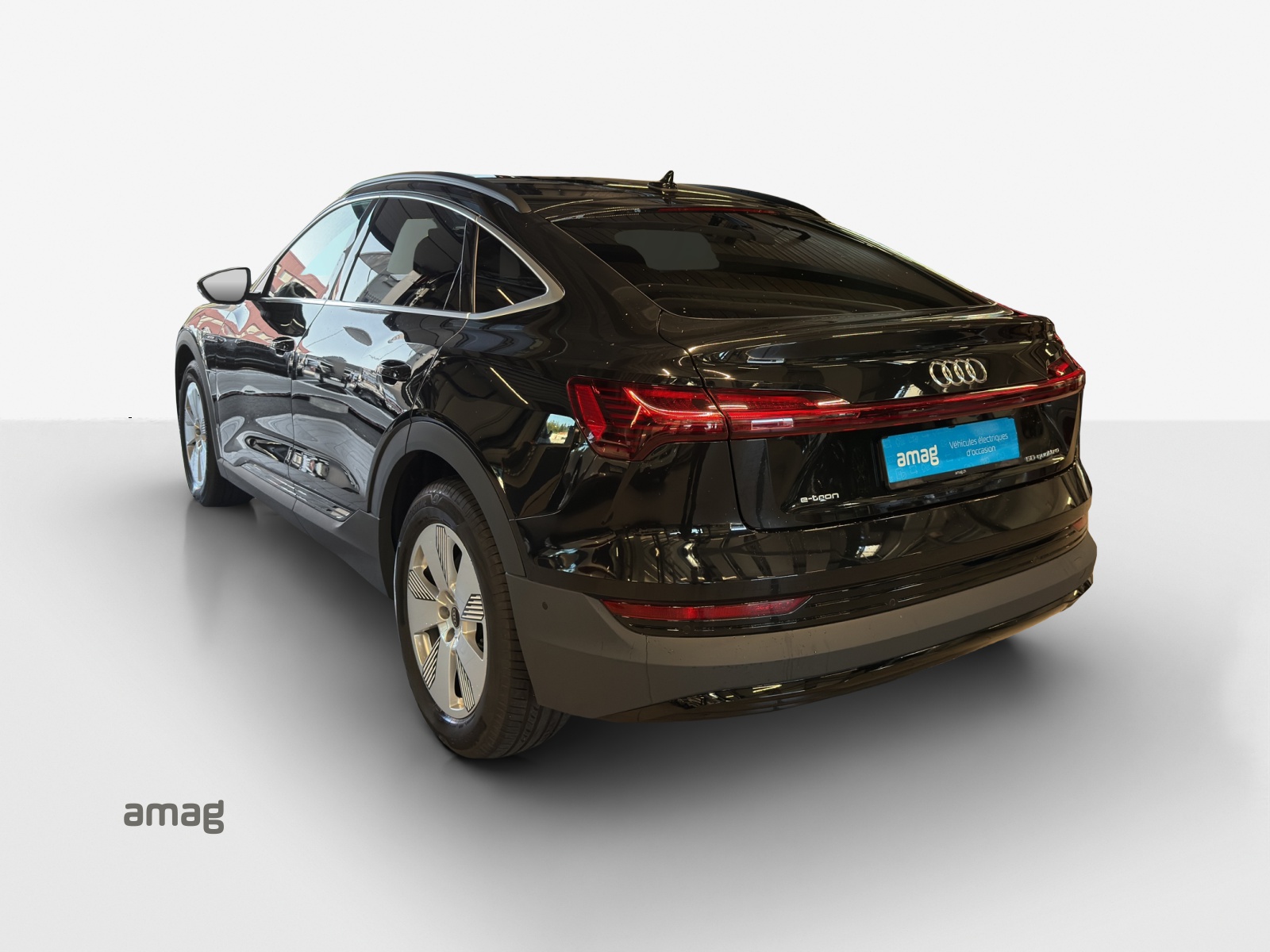 AUDI e-tron 50 Sportback quattro-image-2