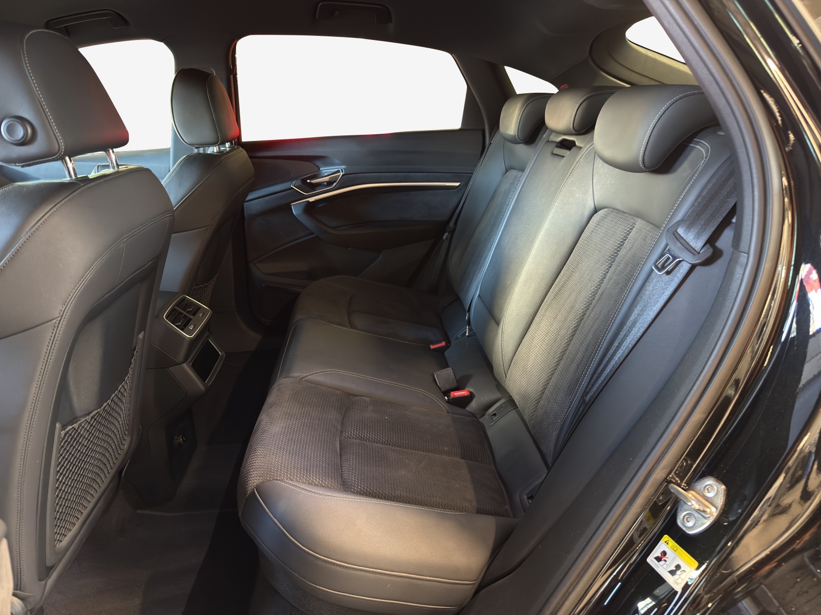 AUDI e-tron 50 Sportback quattro-image-11