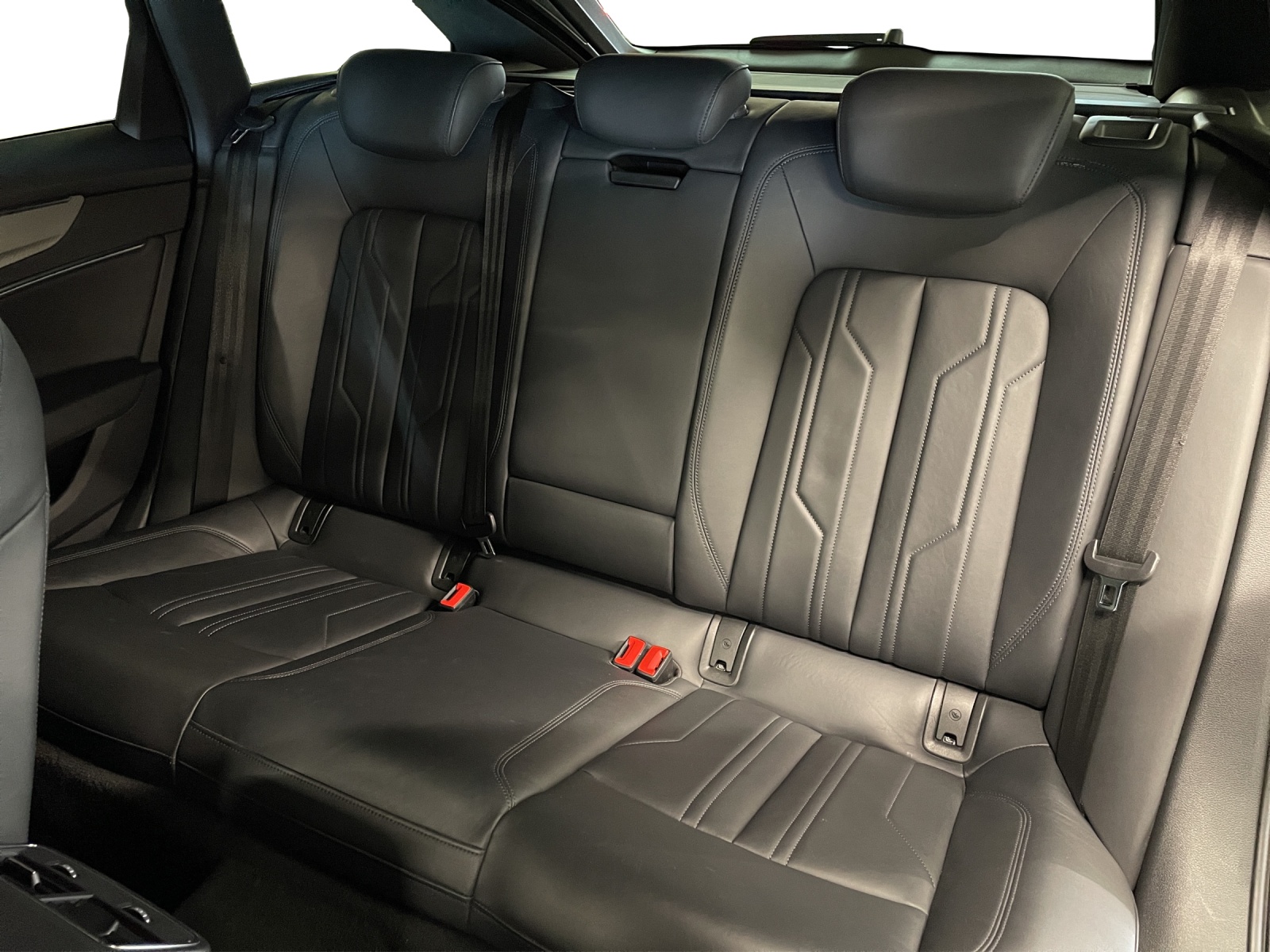 AUDI A6 Avant 55 TFSI Sport quattro S-tronic-image-11