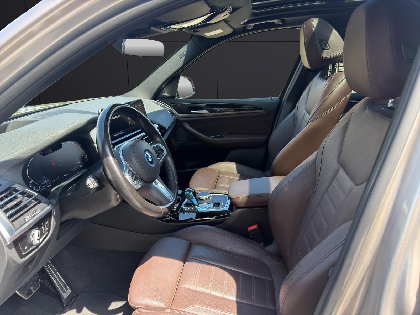 BMW iX3 M Sport E-Motor-showroom-element-1
