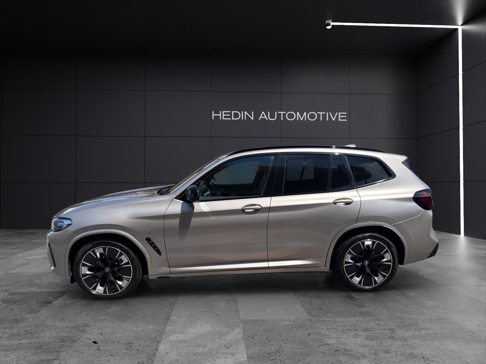 BMW iX3 M Sport E-Motor-showroom-element-3