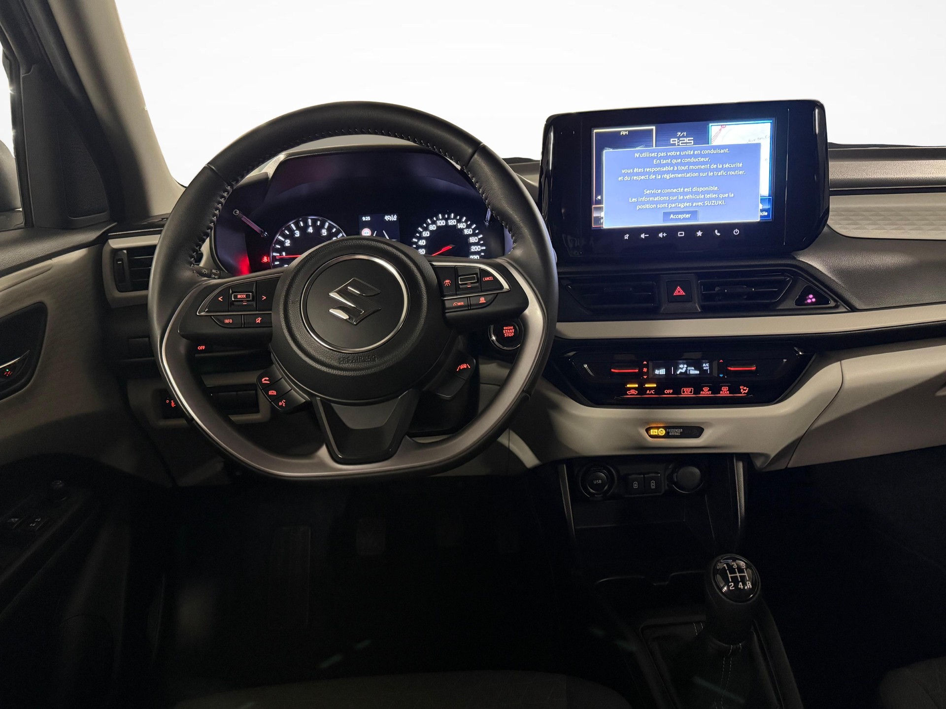 SUZUKI Swift 1.2 Compact+ Hybrid 4x4-image-13