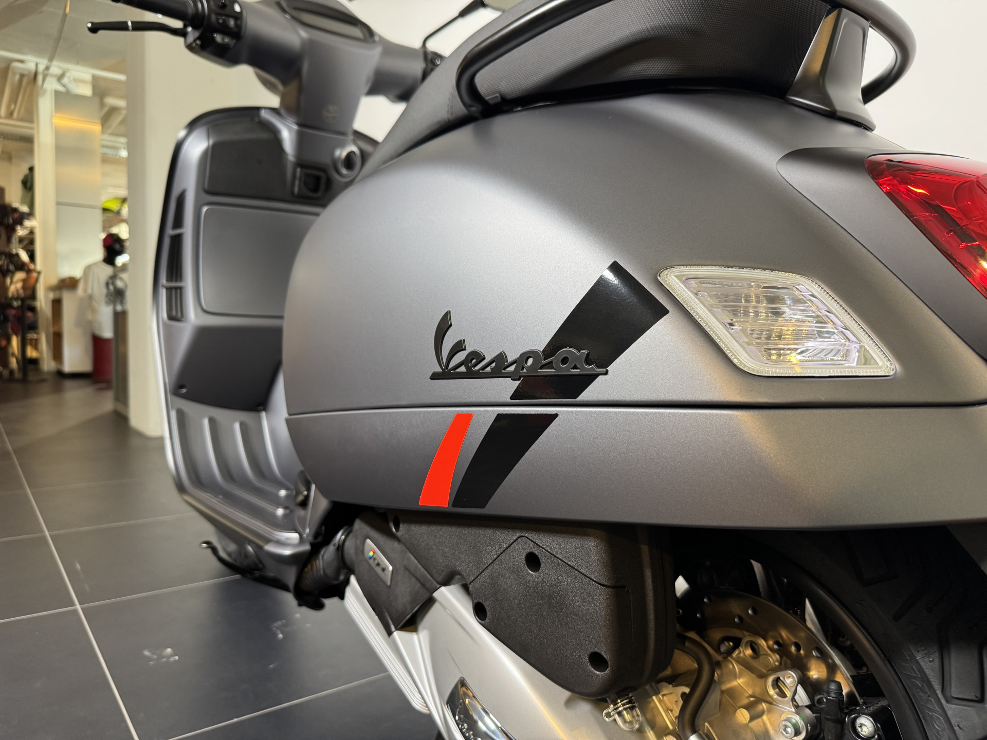 PIAGGIO Vespa GTS 125 Super Sport MY 2026-image-5