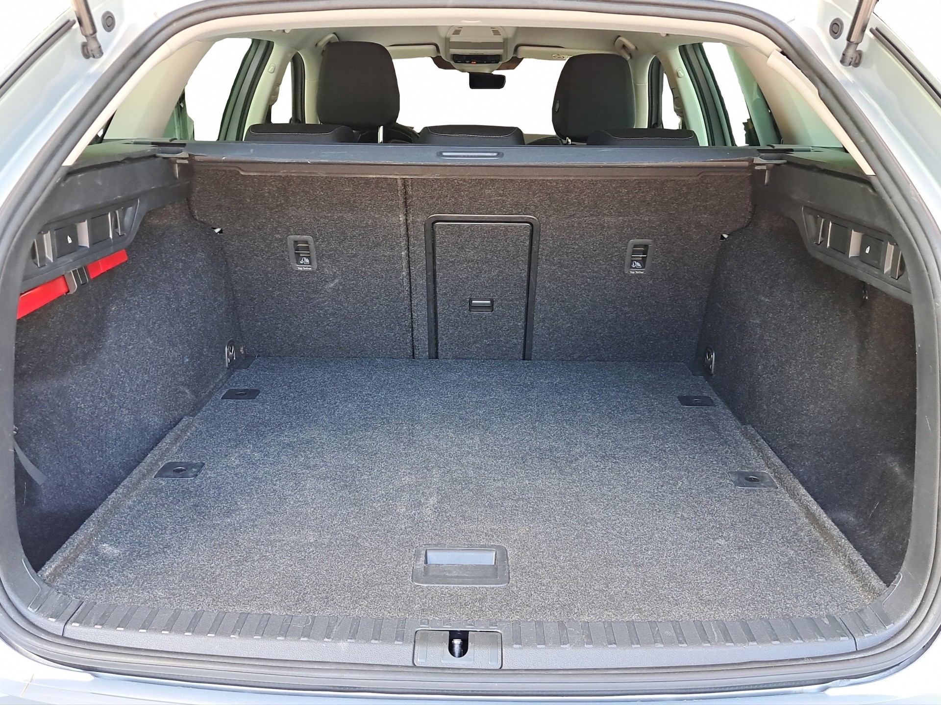 SKODA Octavia Combi 2.0 TDI DSG Style 4x4-image-12