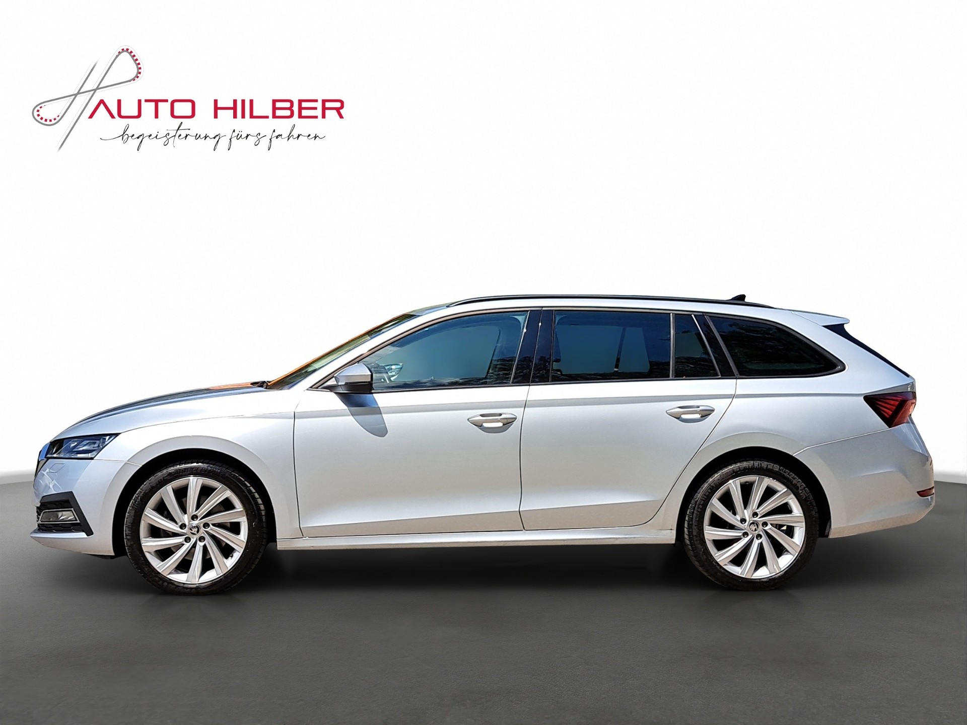 SKODA Octavia Combi 2.0 TDI DSG Style 4x4-image-2