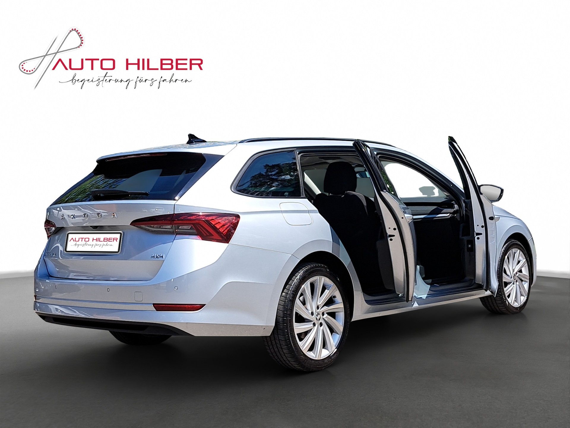 SKODA Octavia Combi 2.0 TDI DSG Style 4x4-image-6
