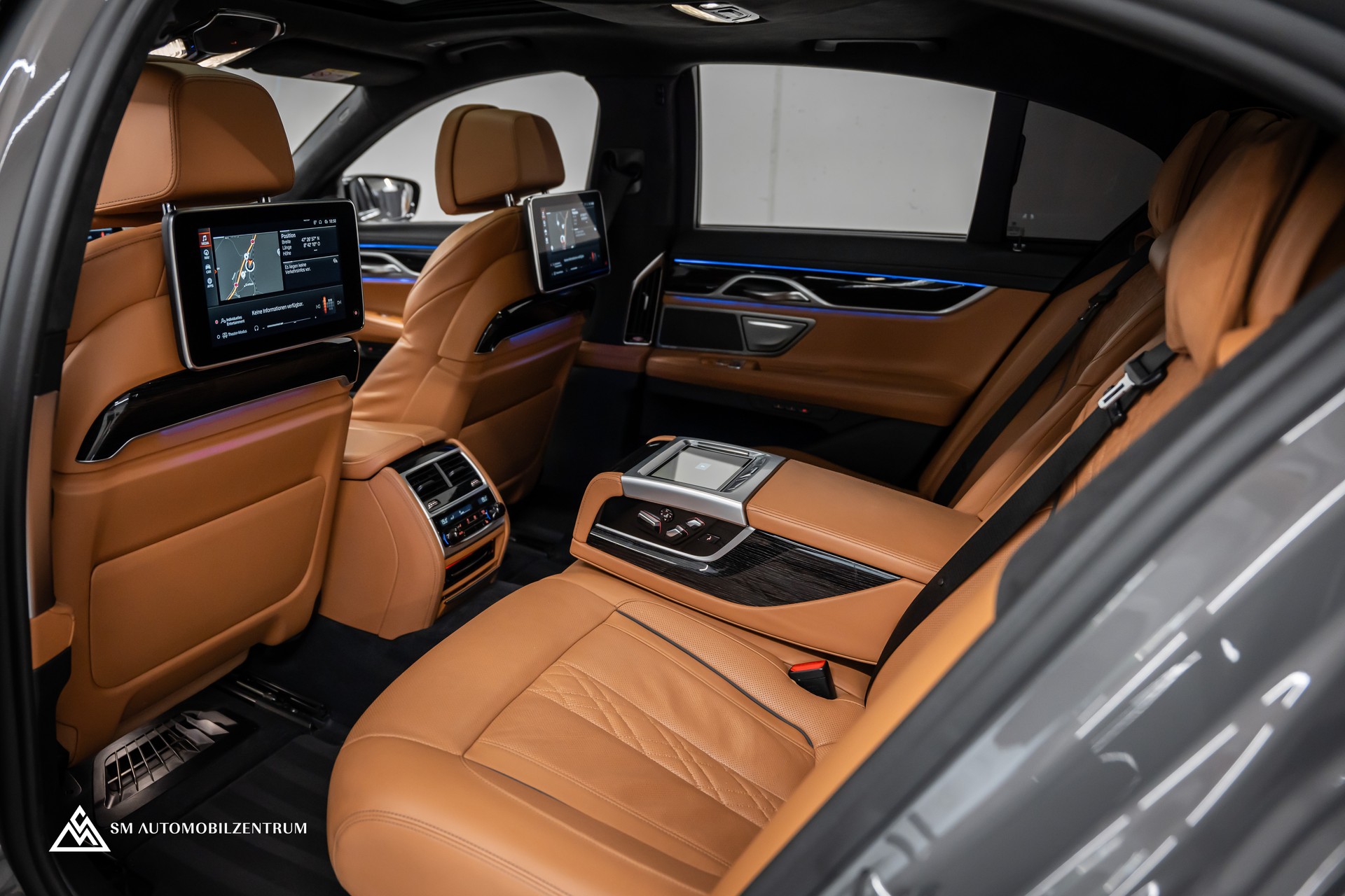 BMW 750i xDrive M Sport Steptronic / Vollausstattung / CH-Fahrzeug / Massagesitze-image-22
