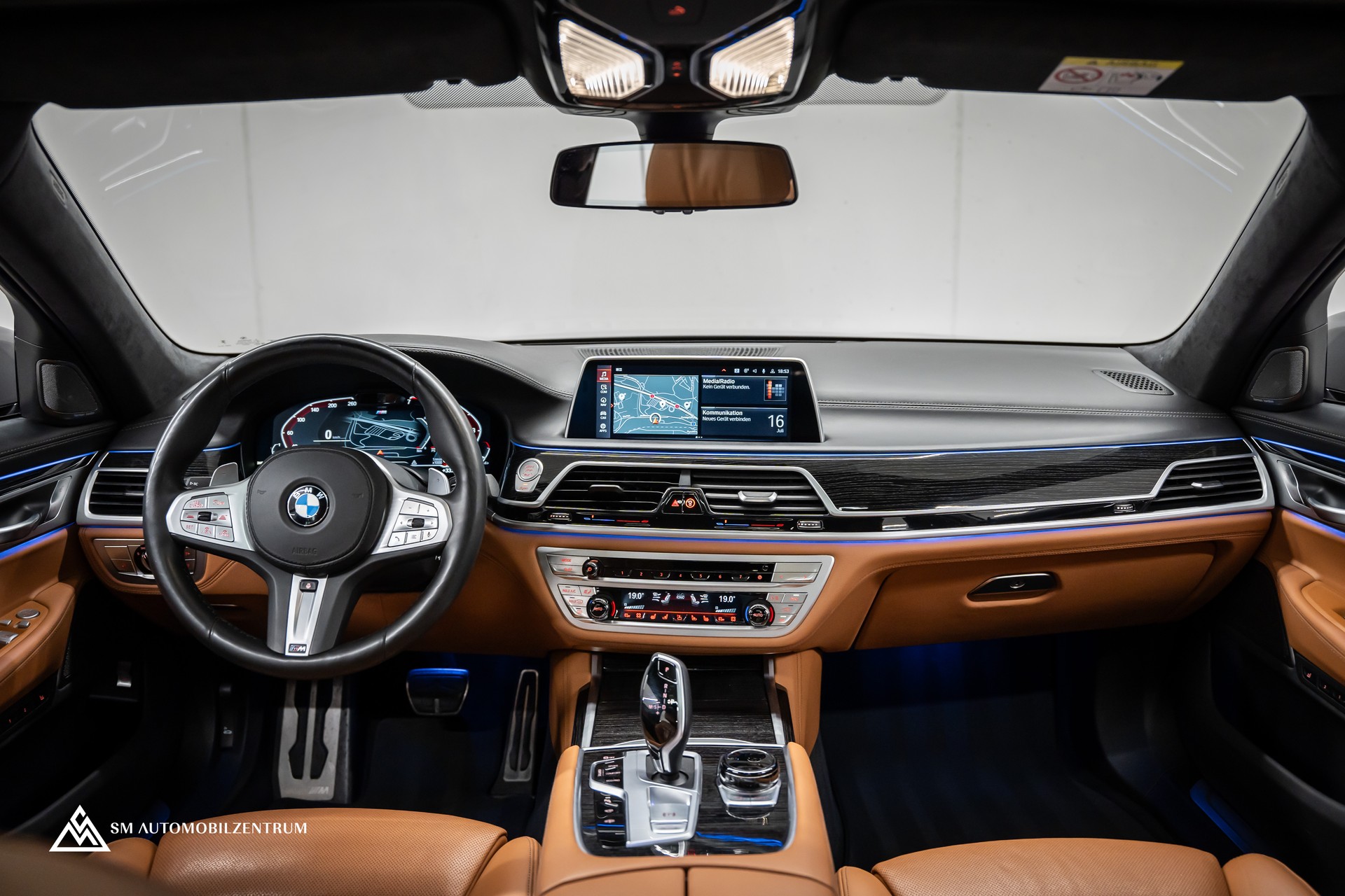 BMW 750i xDrive M Sport Steptronic / Vollausstattung / CH-Fahrzeug / Massagesitze-image-14