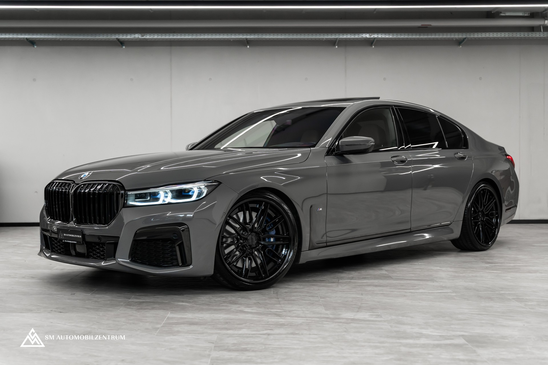 BMW 750i xDrive M Sport Steptronic / Vollausstattung / CH-Fahrzeug / Massagesitze