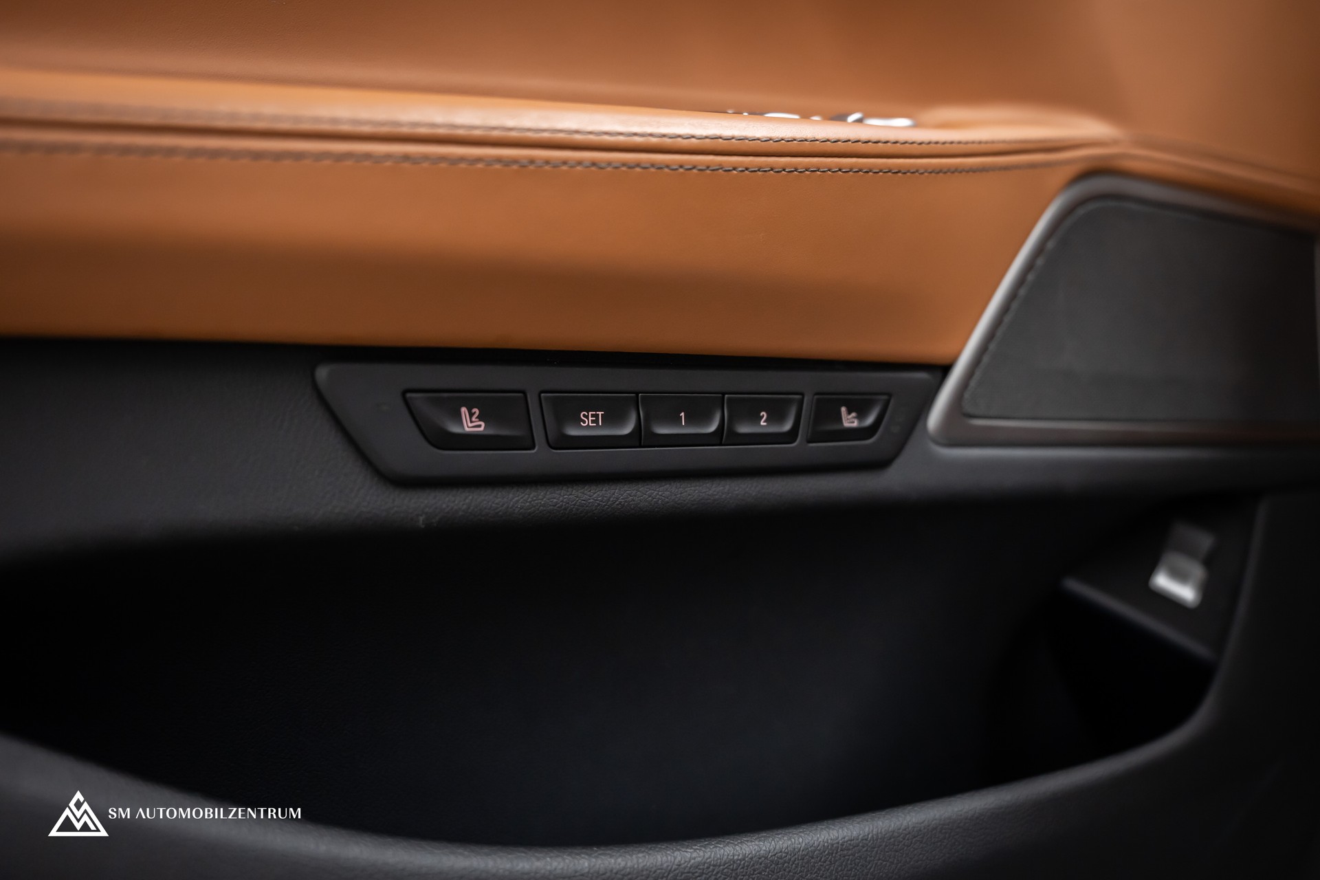 BMW 750i xDrive M Sport Steptronic / Vollausstattung / CH-Fahrzeug / Massagesitze-image-19