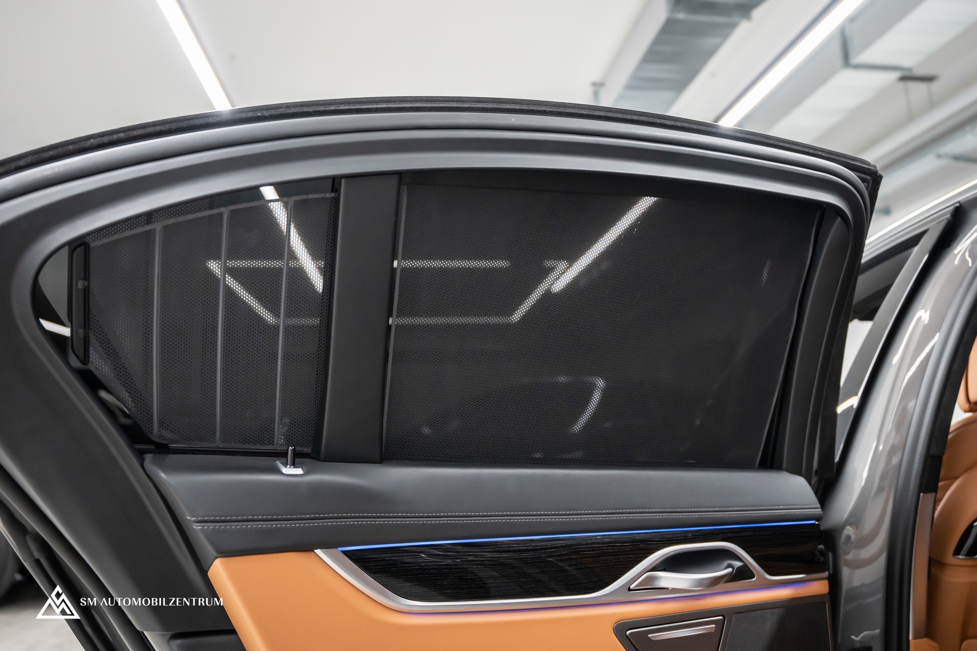BMW 750i xDrive M Sport Steptronic / Vollausstattung / CH-Fahrzeug / Massagesitze-image-25