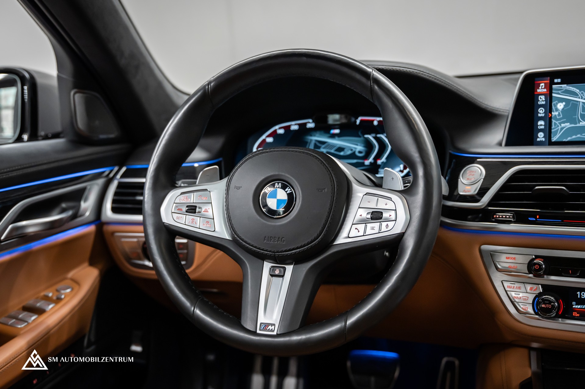 BMW 750i xDrive M Sport Steptronic / Vollausstattung / CH-Fahrzeug / Massagesitze-image-31