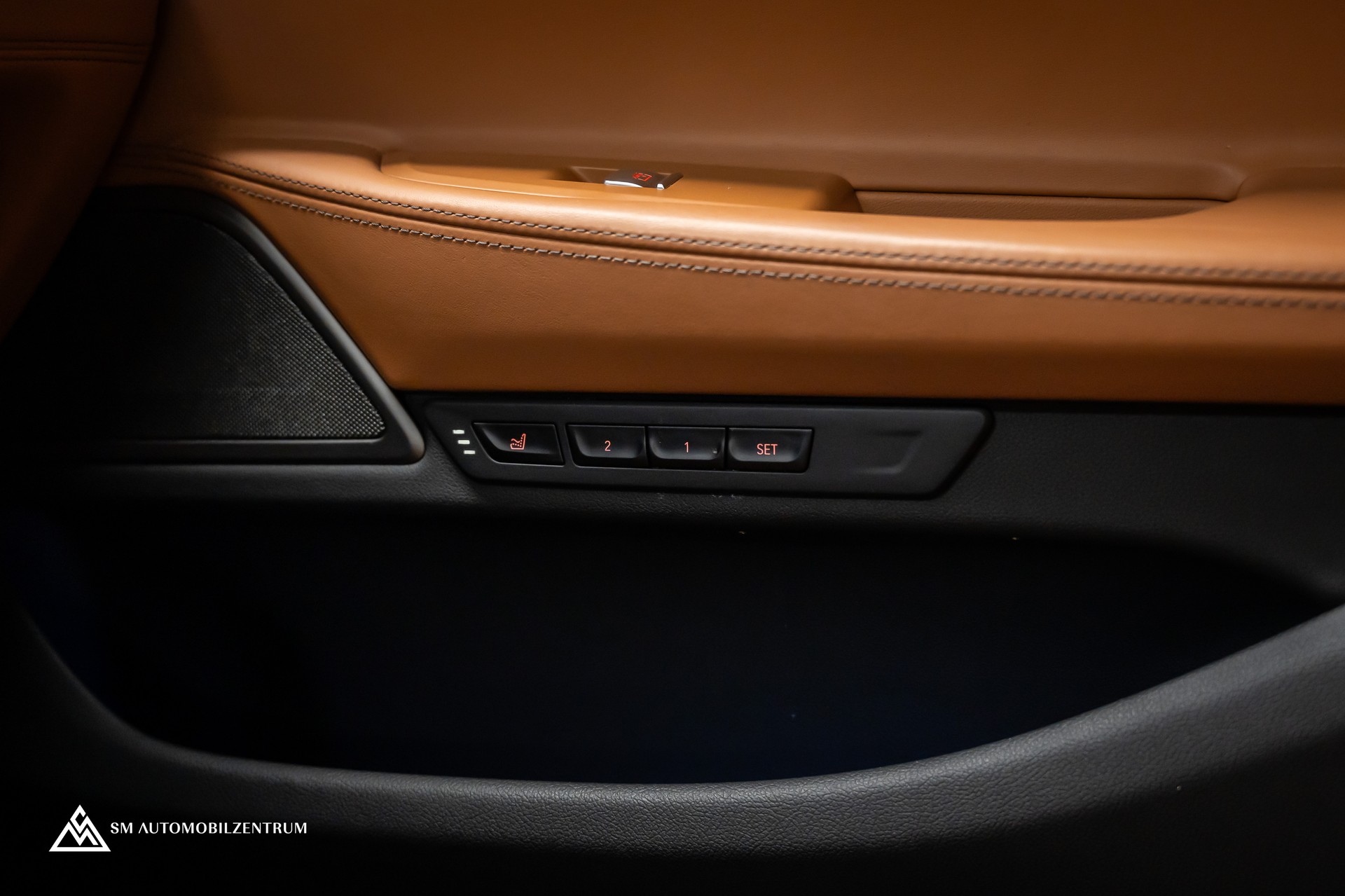 BMW 750i xDrive M Sport Steptronic / Vollausstattung / CH-Fahrzeug / Massagesitze-image-38