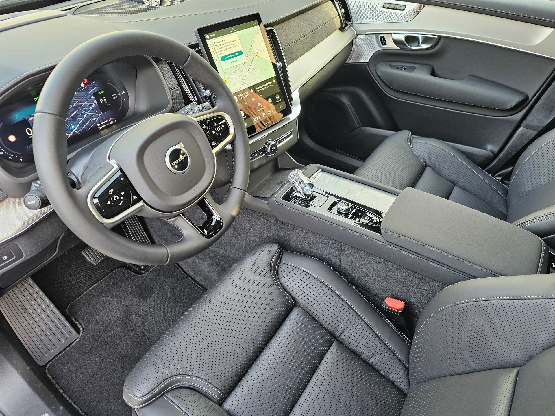 VOLVO XC90 2.0 T8 TE Black Edition eAWD-image-8