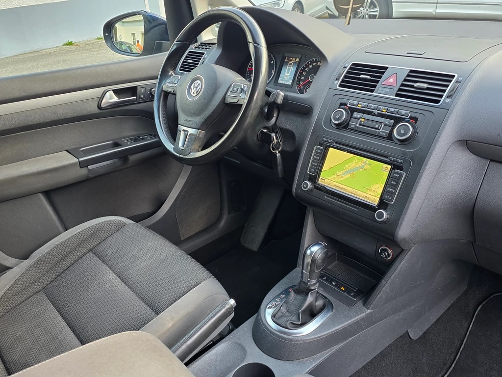VW Touran 2.0 TDI BMT Comfortline DSG-image-10