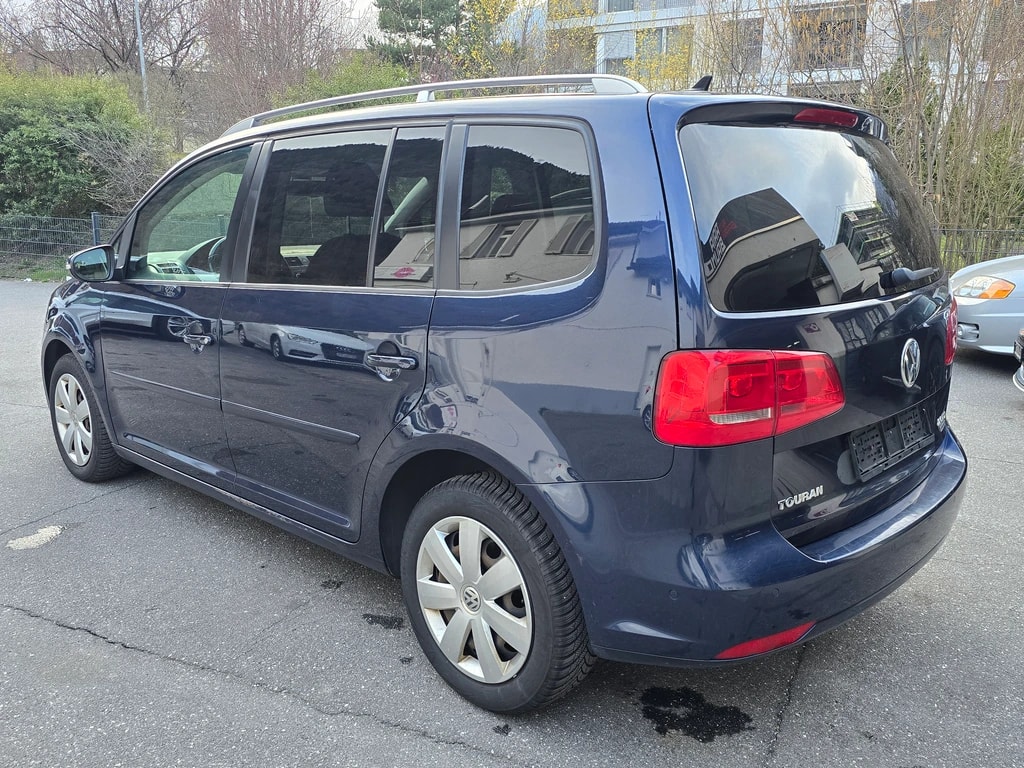 VW Touran 2.0 TDI BMT Comfortline DSG-image-6