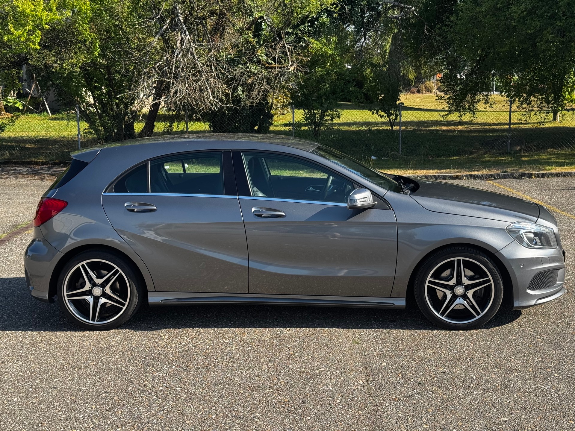 MERCEDES-BENZ A 250 AMG Line 4m-image-4