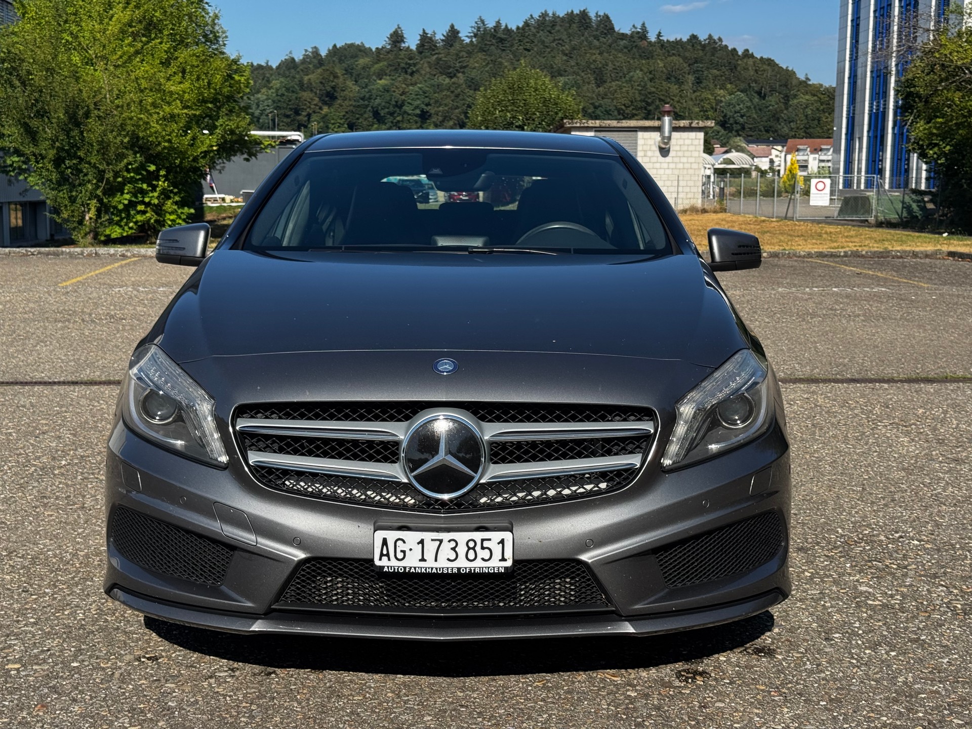 MERCEDES-BENZ A 250 AMG Line 4m-image-1