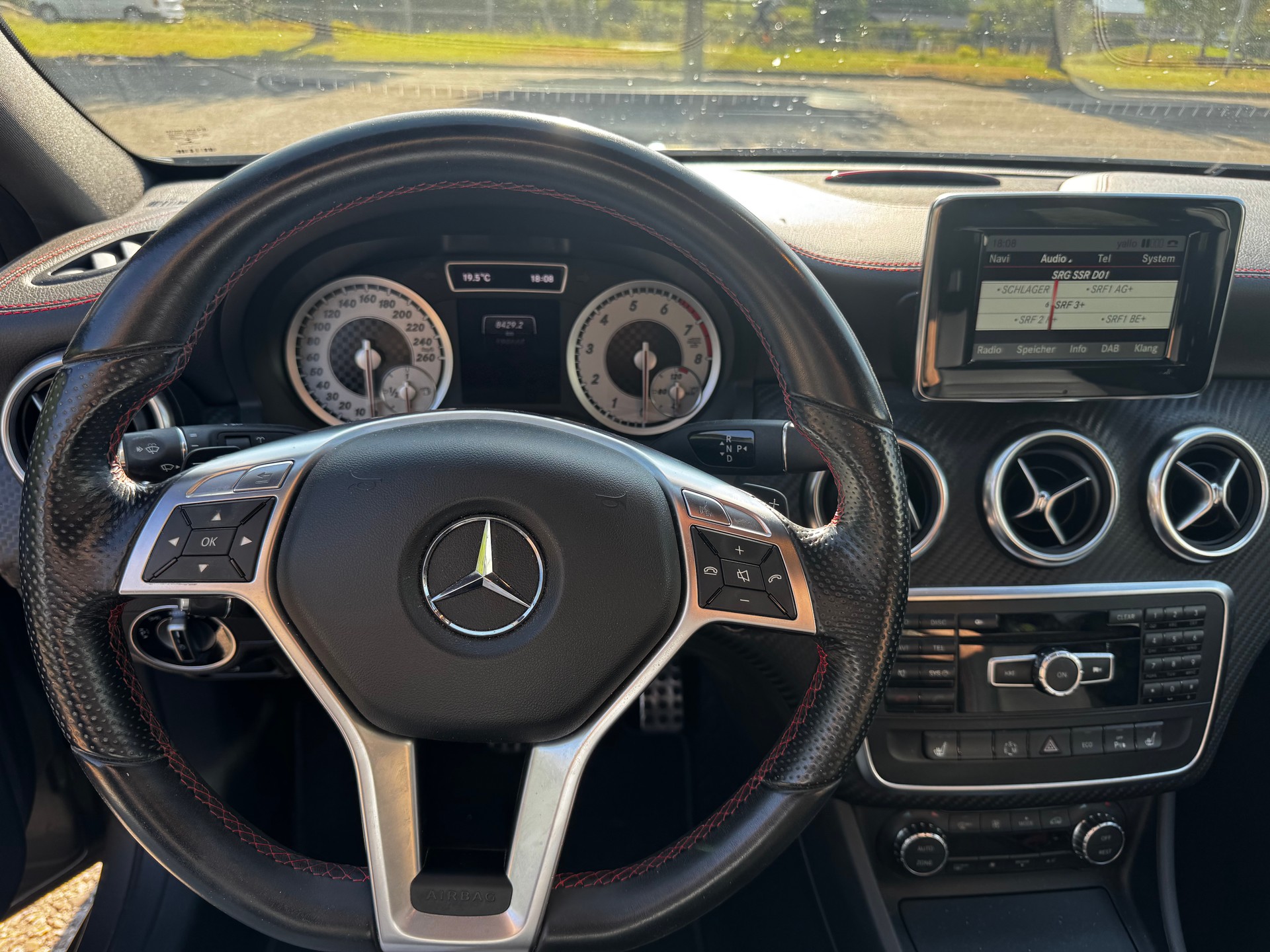 MERCEDES-BENZ A 250 AMG Line 4m-image-9