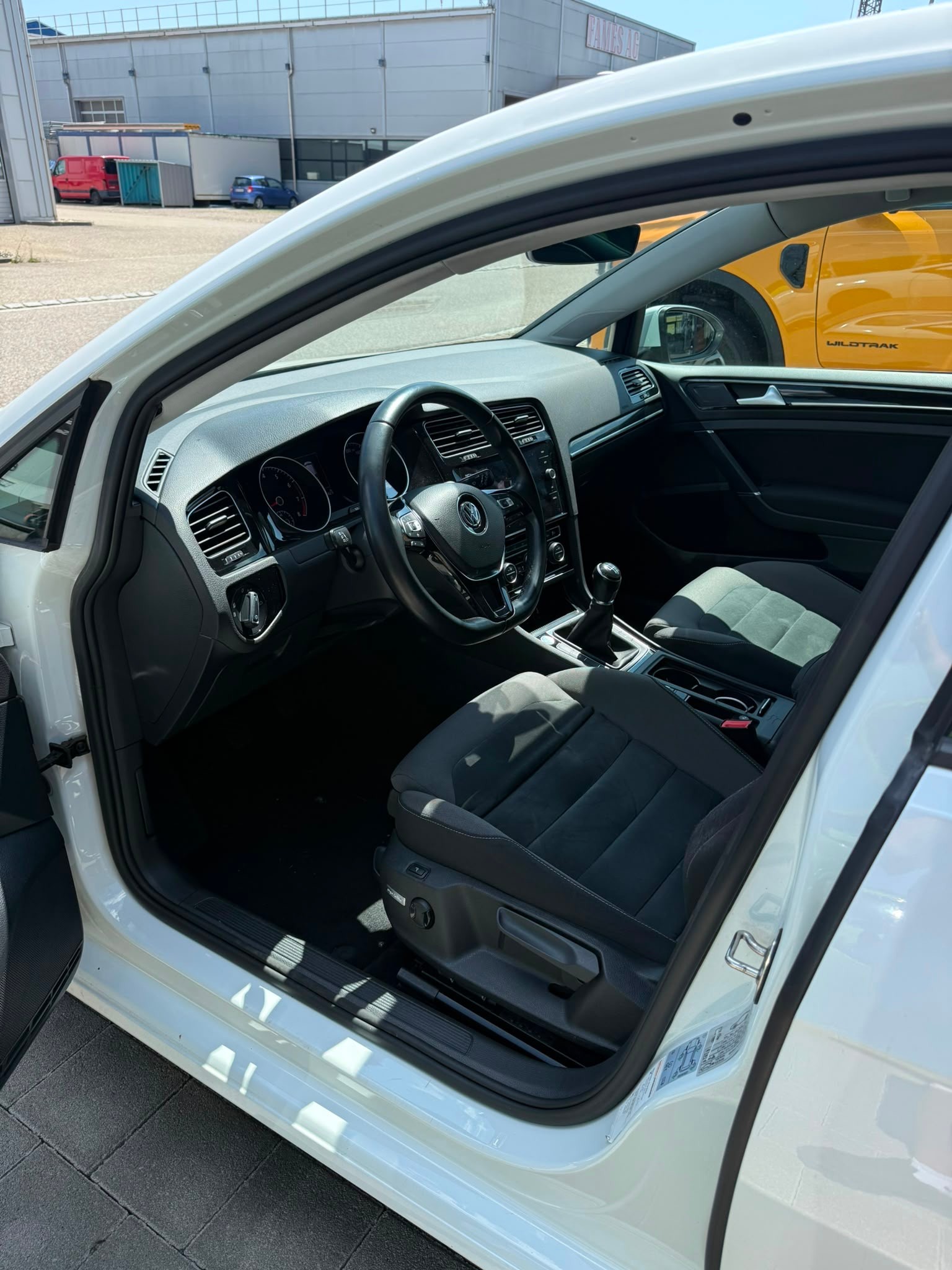 VW Golf 1.0 TSI Comfortline-image-9