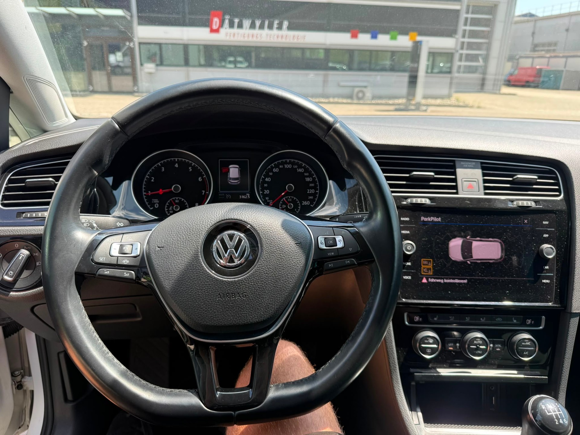 VW Golf 1.0 TSI Comfortline-image-21