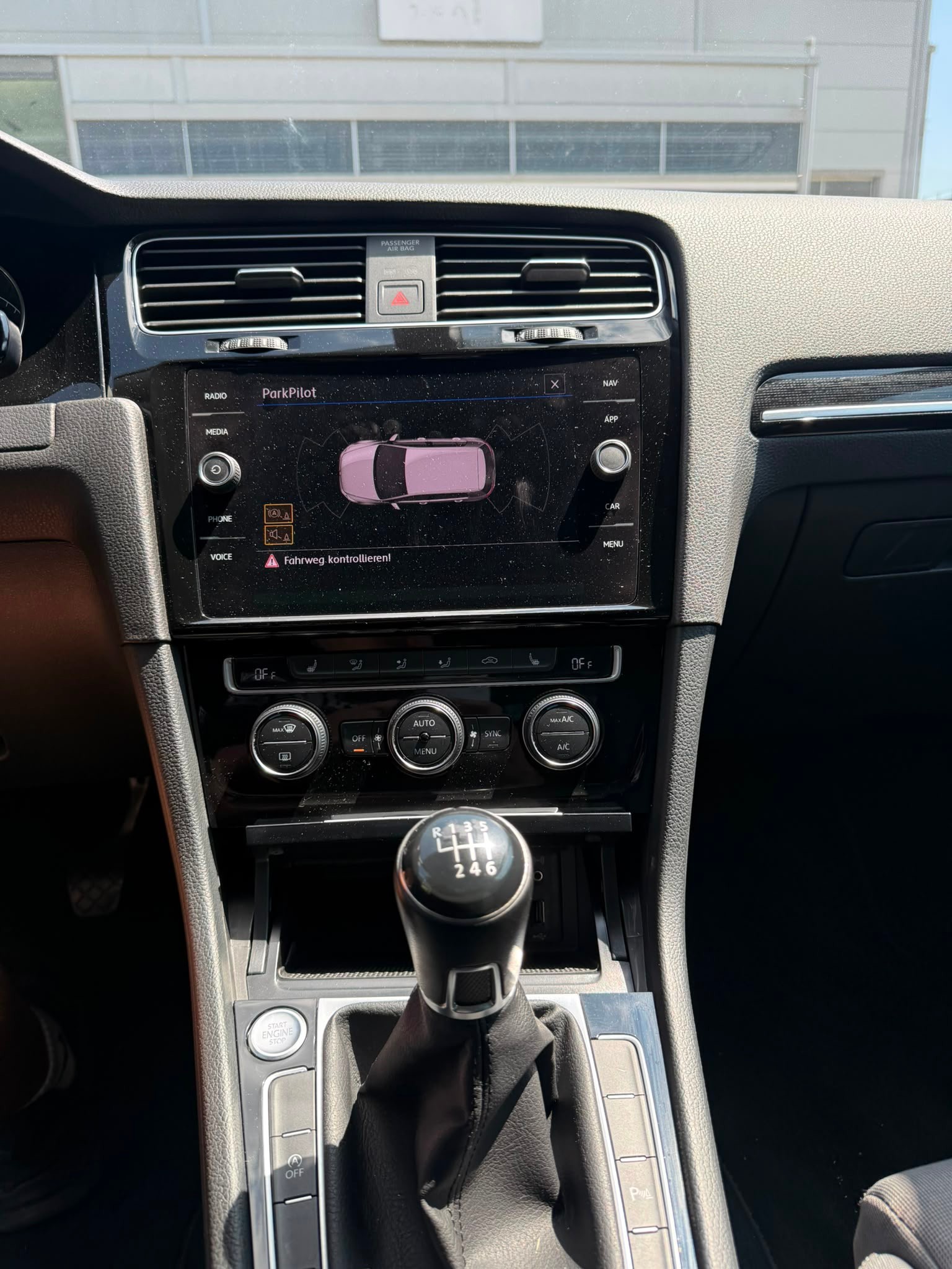 VW Golf 1.0 TSI Comfortline-image-13