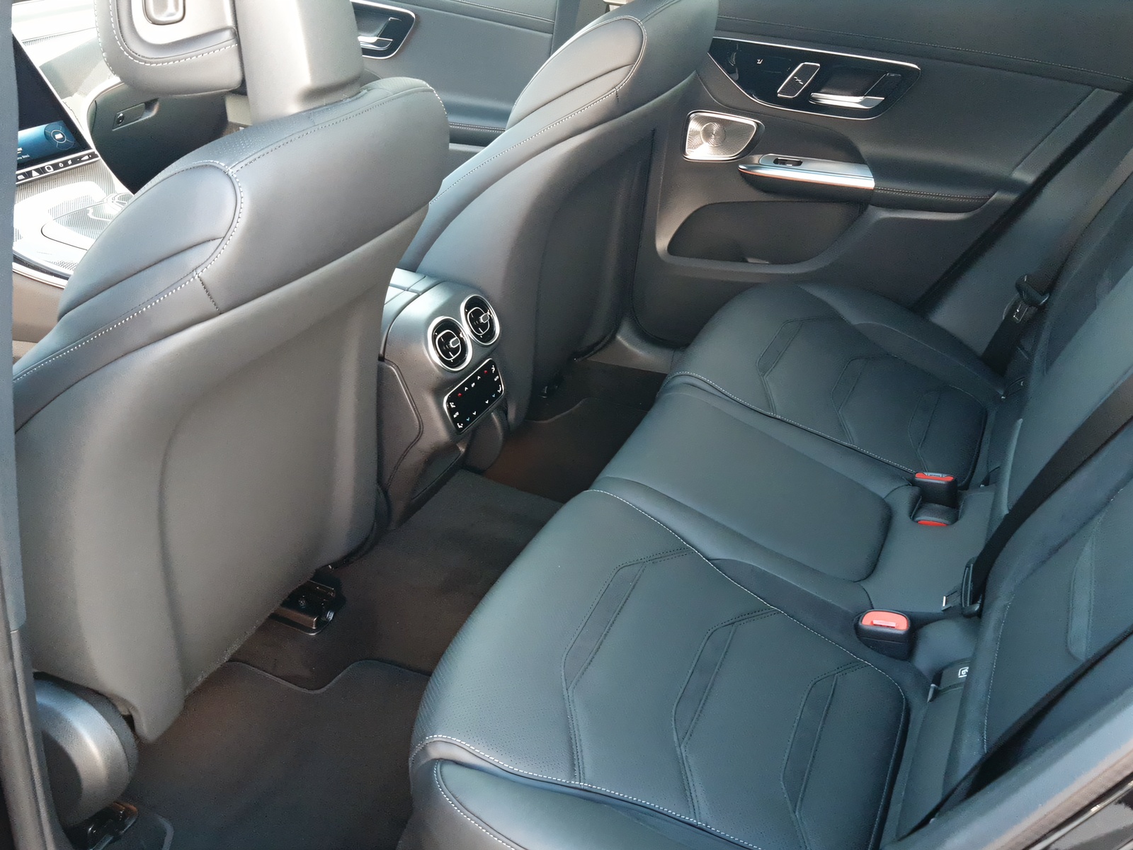 MERCEDES-BENZ GLC 53 4Matic+-image-14