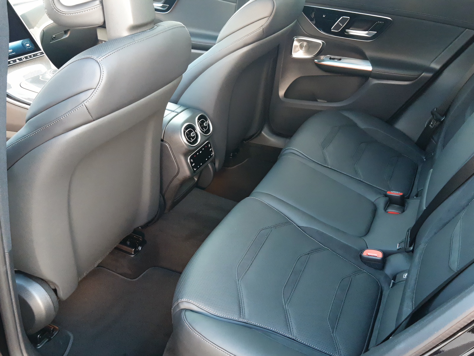 MERCEDES-BENZ GLC 53 4Matic+-image-11
