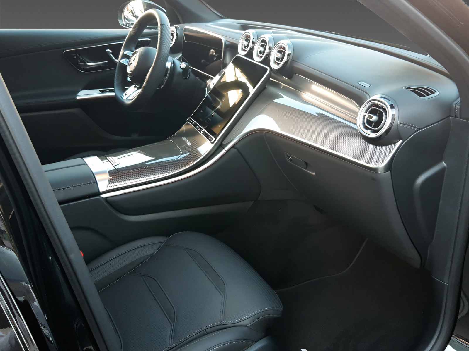 MERCEDES-BENZ GLC 53 4Matic+-image-9
