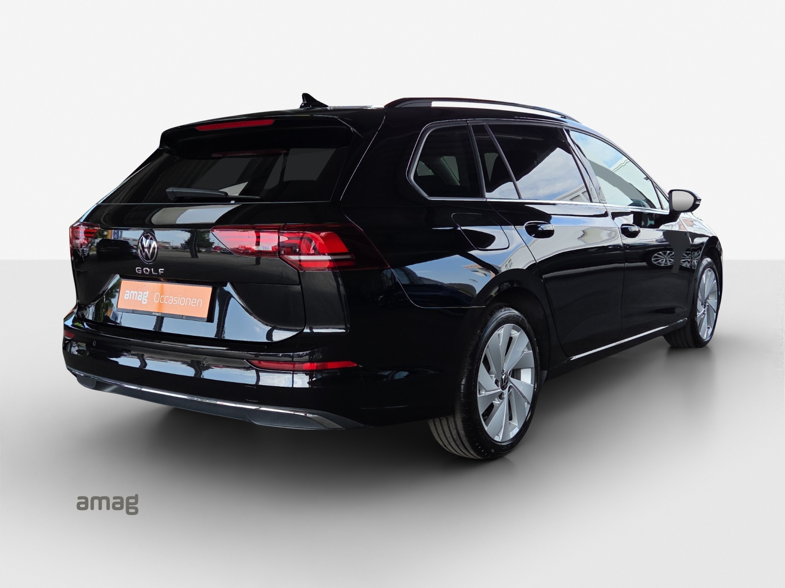 VW Golf Variant 2.0 TDI Style DSG-image-4