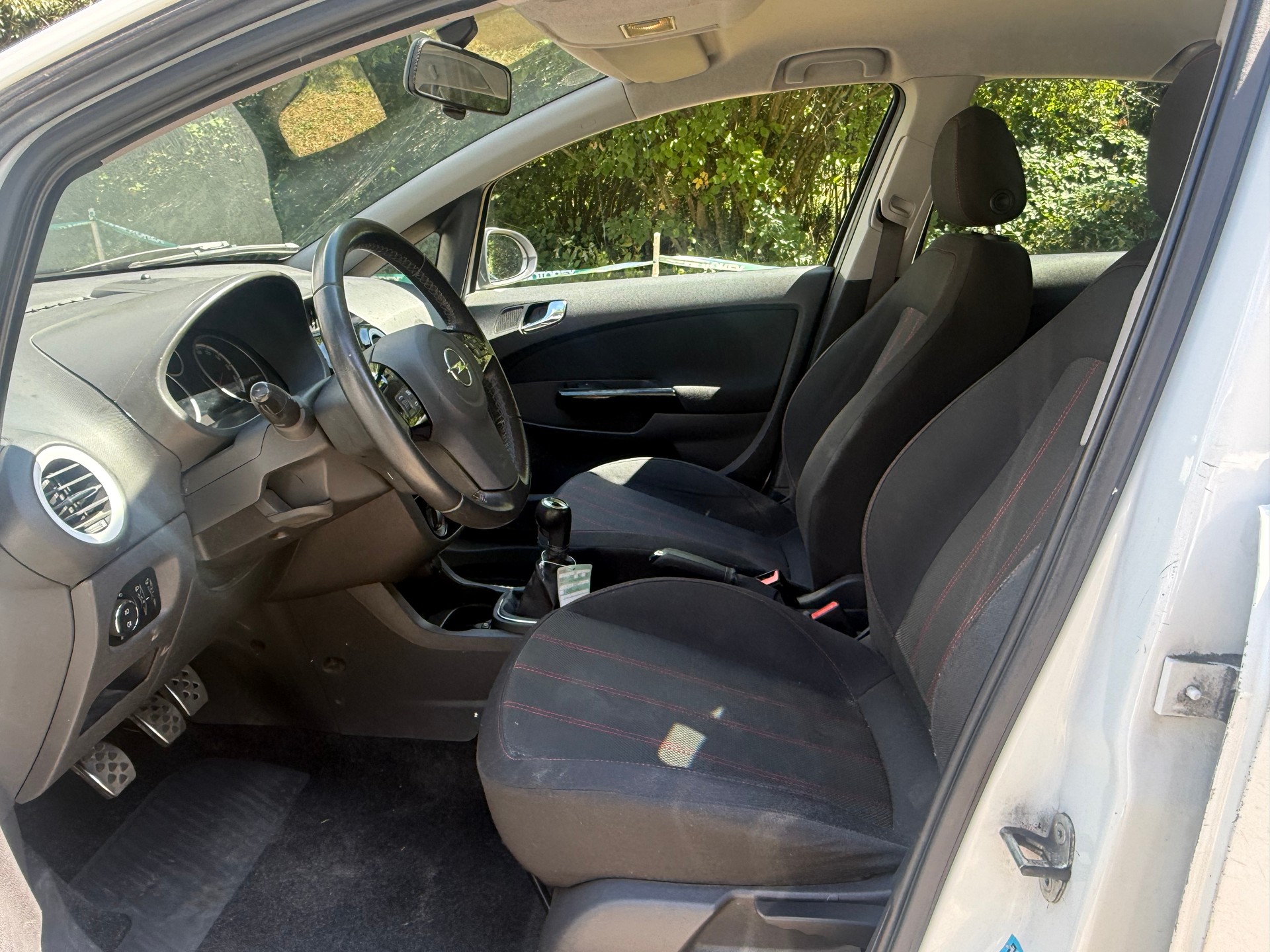 OPEL Corsa 1.4 TP Color Edition-image-7