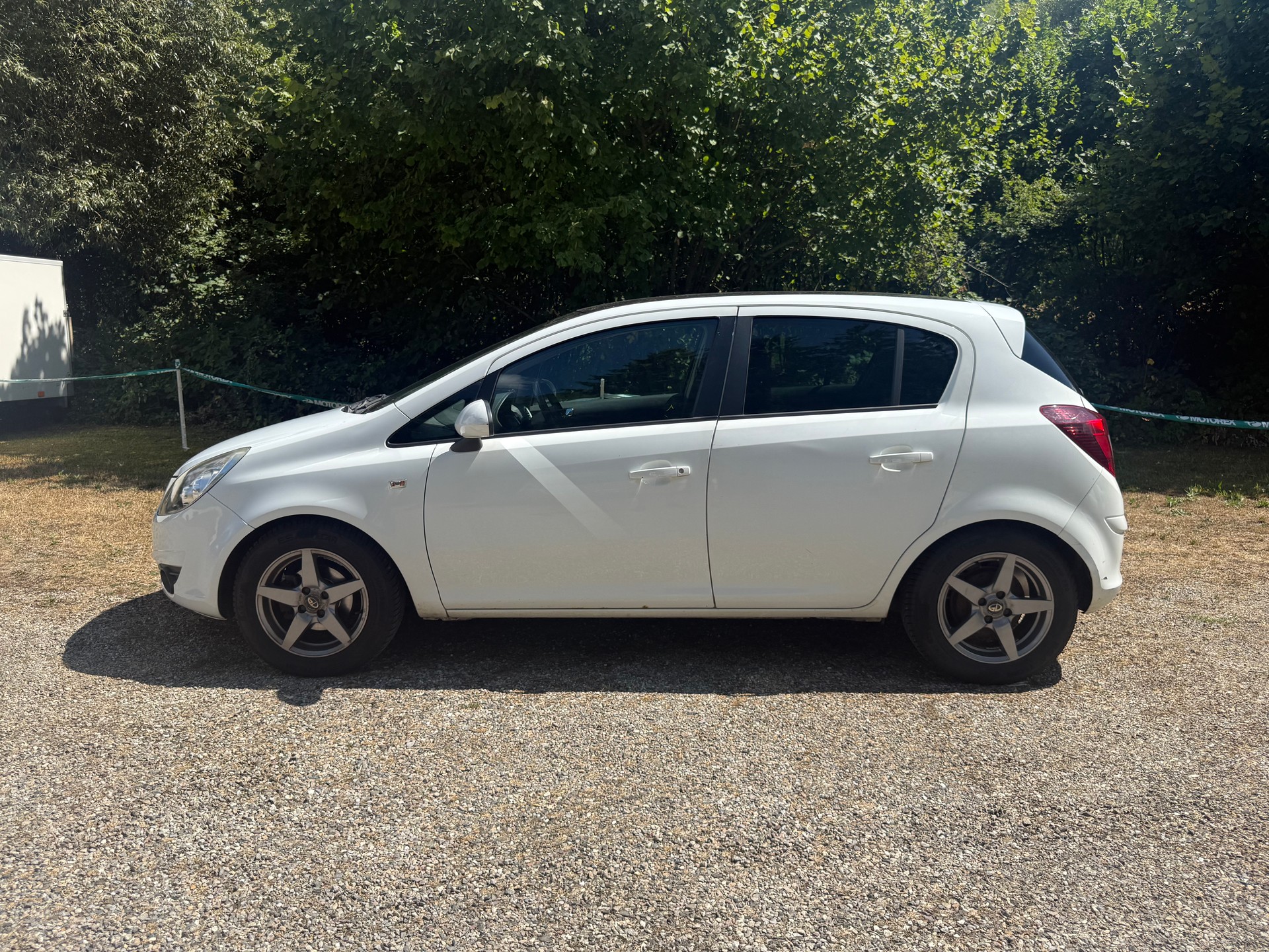 OPEL Corsa 1.4 TP Color Edition-image-1