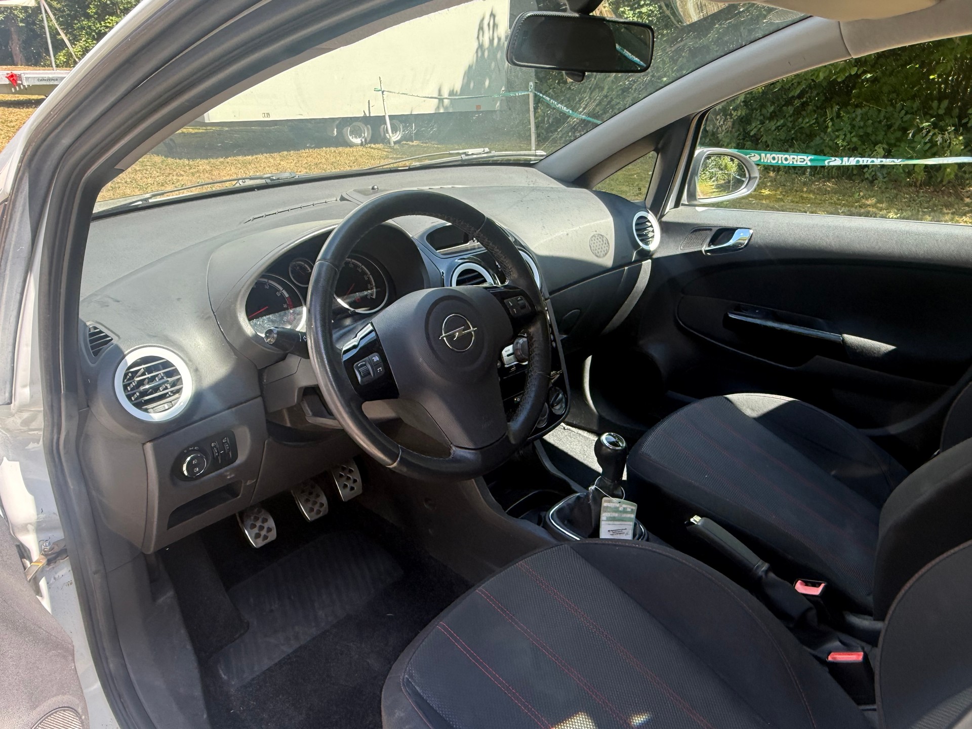 OPEL Corsa 1.4 TP Color Edition-image-6