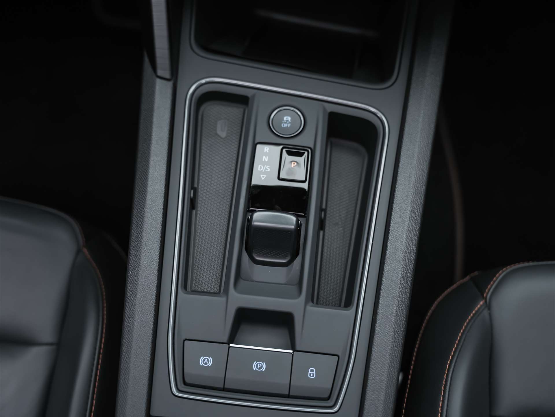 CUPRA Formentor 2.5TSI VZ5 4Drive DSG *Panorama*360° Kamera*El. Sitze*-image-23