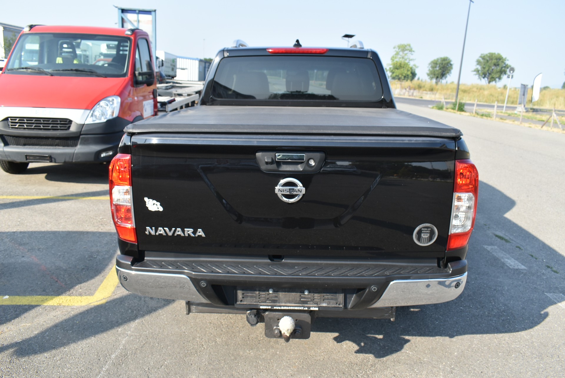 NISSAN Navara Double Cab Tekna 2.3 dCi 4WD Automatic-image-9