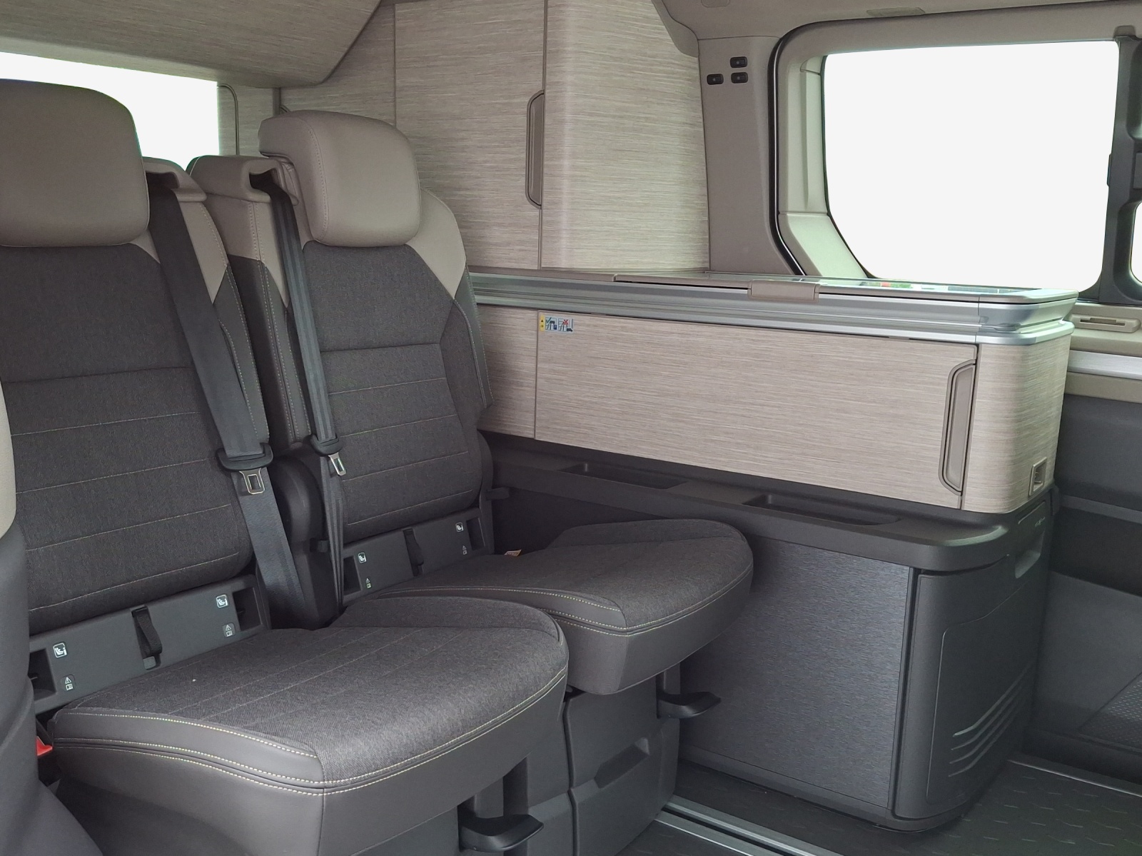VW California eHybrid Ocean Liberty 4Motion-image-11