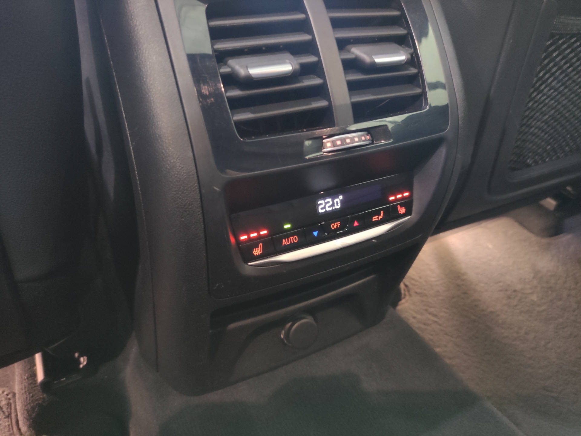 BMW X4 M40i-image-14