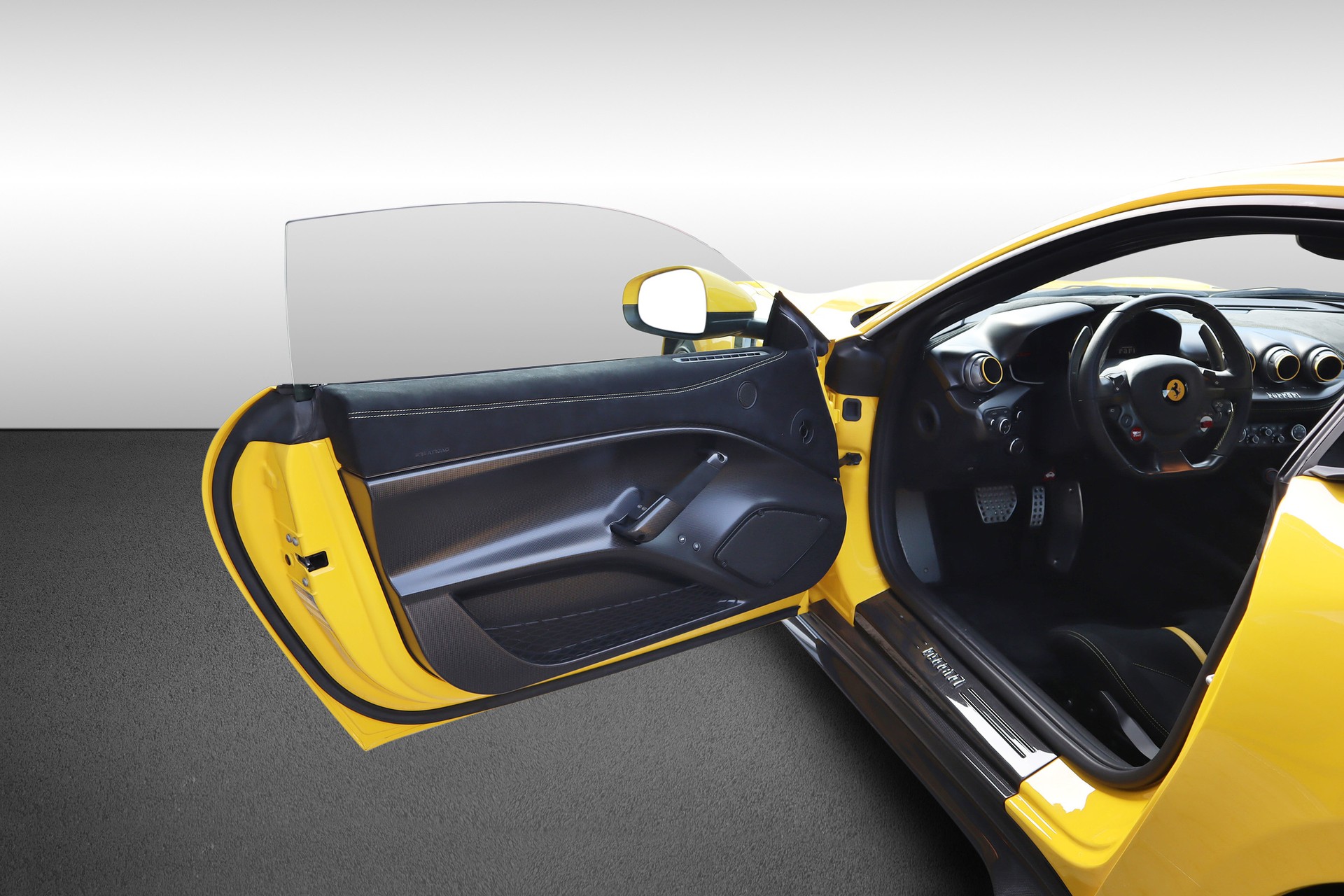 FERRARI F12 Berlinetta-image-8