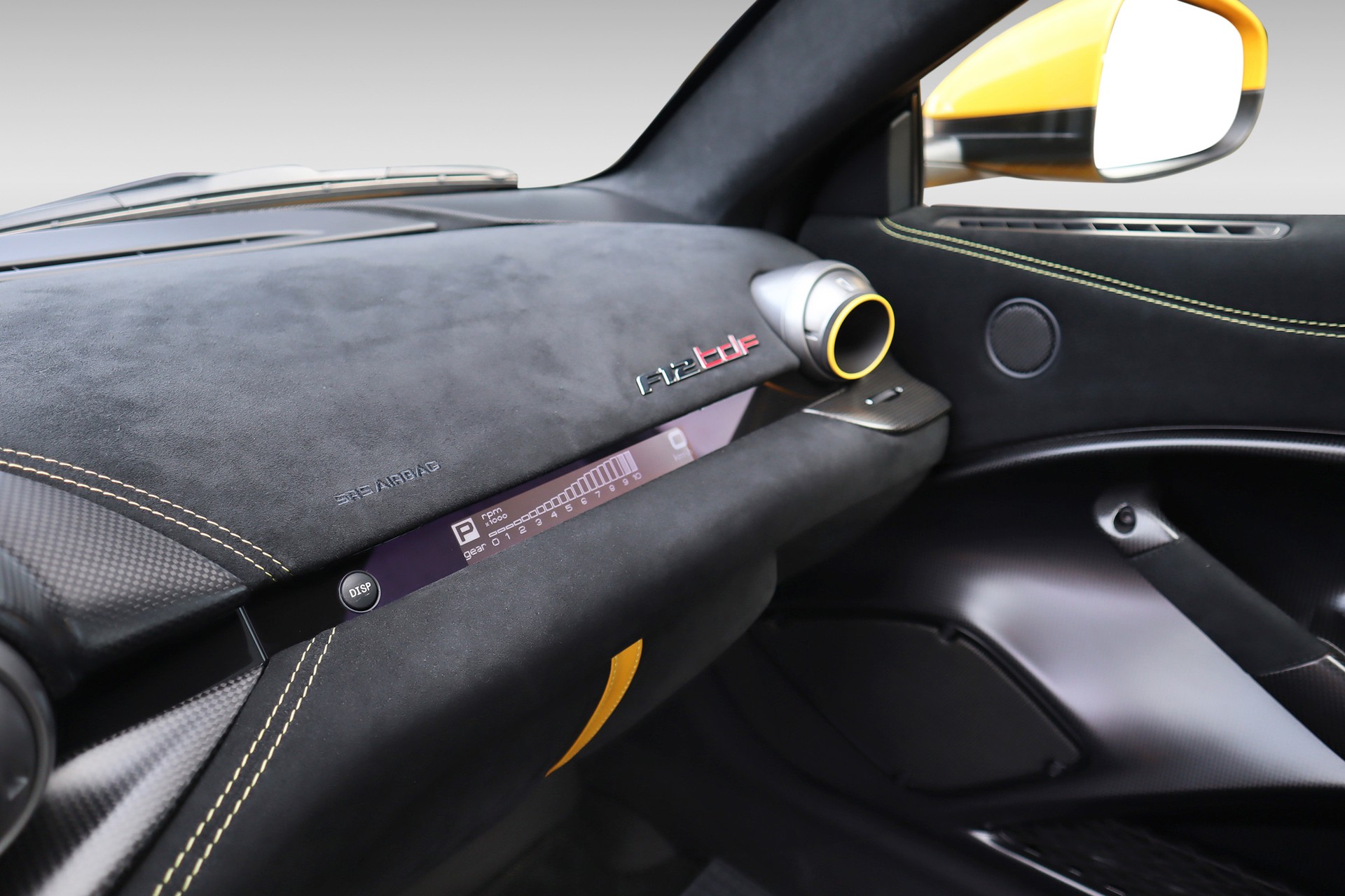 FERRARI F12 Berlinetta-image-15
