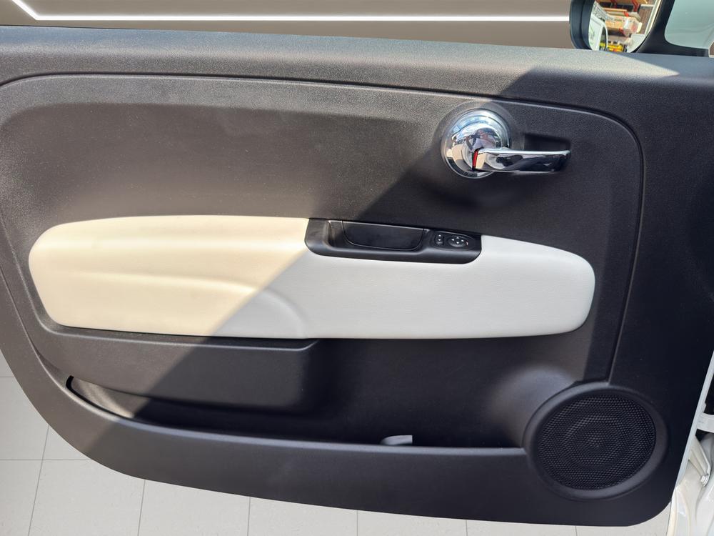 FIAT 500C 1.0 Hybrid Dolcevita-image-13